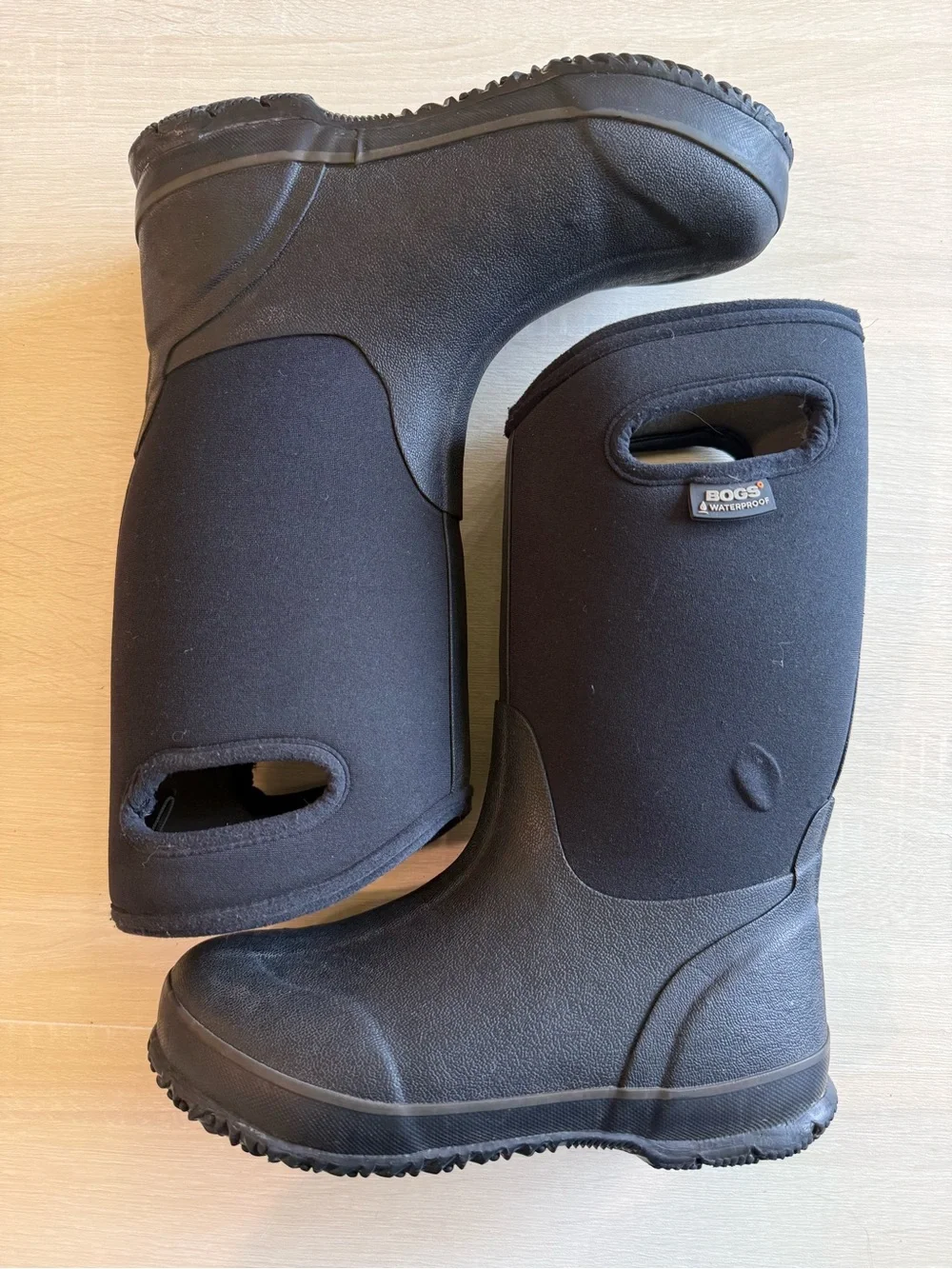 BOGS Classic High Waterproof Boots Youth US 4/EU 37 Black Neoprene Vibram Winter